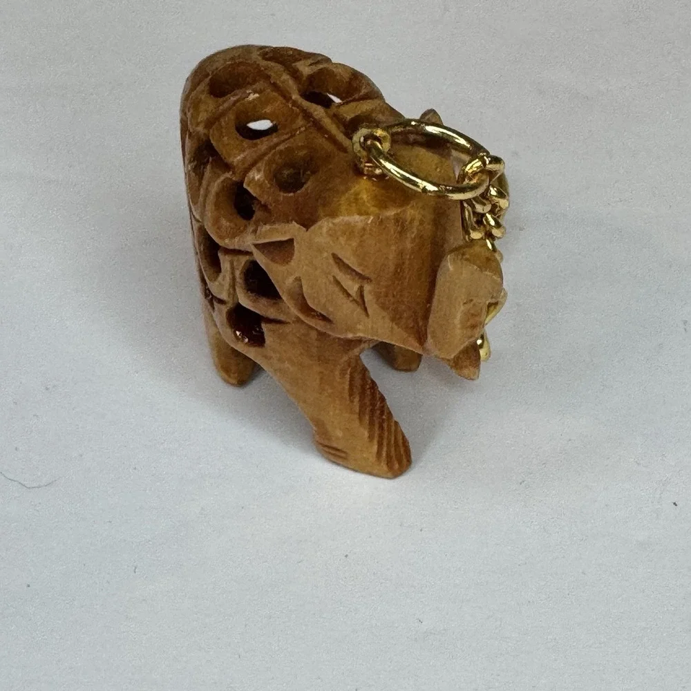 Hand Carved Wooden Elephant Good Luck Key‎ Chain